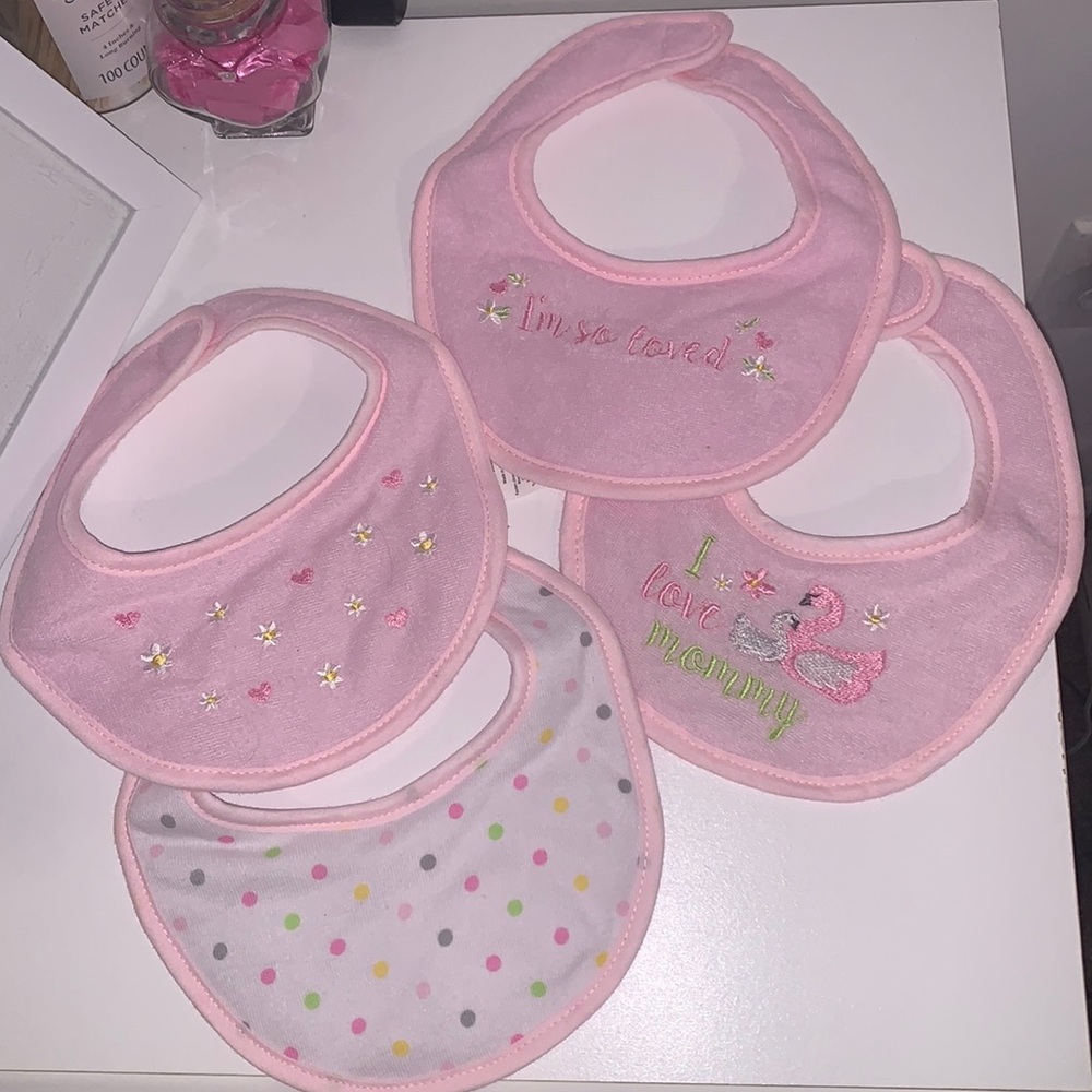 Baby bibs.